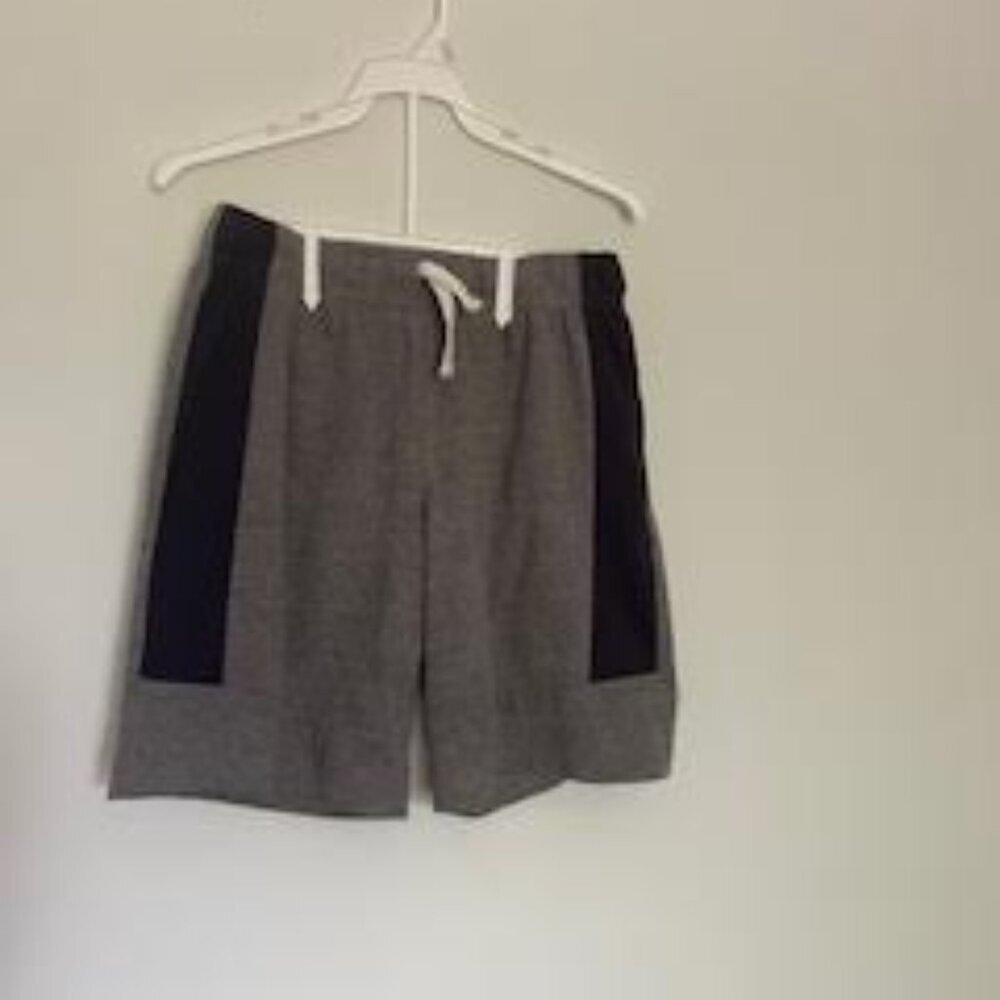 The Children’s Place Boys Color block Shorts – Gray, Size 7/8